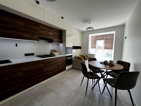 квартира за адресою Макогона вул., 25