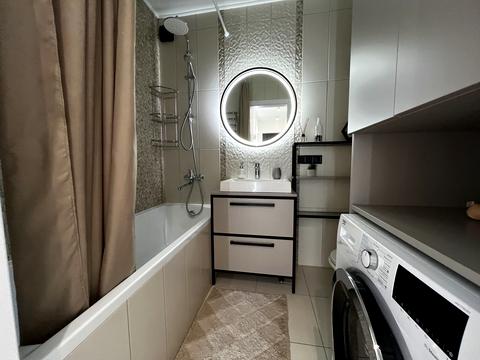 квартира за адресою Макогона вул., 25