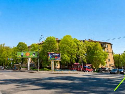 комерційна за адресою Князів Острозьких вул. (Московська), 41/8