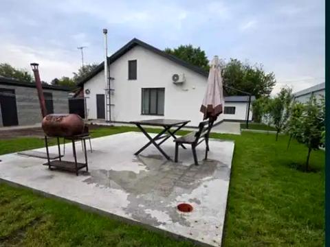 будинок за адресою Хутірська вул.