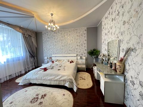 будинок за адресою Новогродського, 9