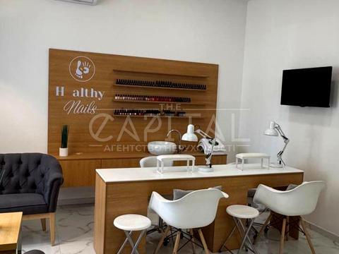 комерційна за адресою Київ, Дніпровська набережна вул., 14