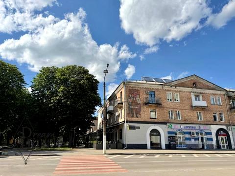 комерційна за адресою Шевченка бульв., 8