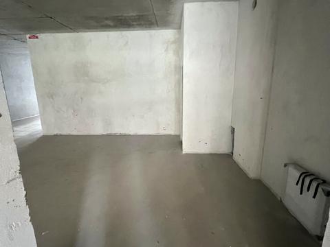 комерційна за адресою Мартинова просп., (вул. Радісна, 4а)