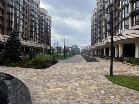 комерційна за адресою Мартинова просп., (вул. Радісна, 4а)