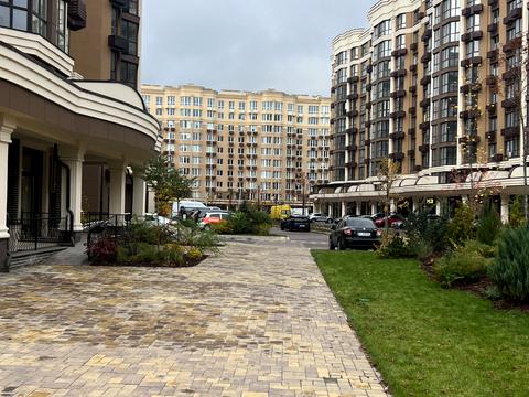 комерційна за адресою Мартинова просп., (вул. Радісна, 4а)