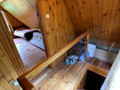 будинок за адресою с. Ровжі, Абрикосова