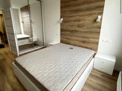 квартира за адресою Дніпровська набережна вул., 16-Г
