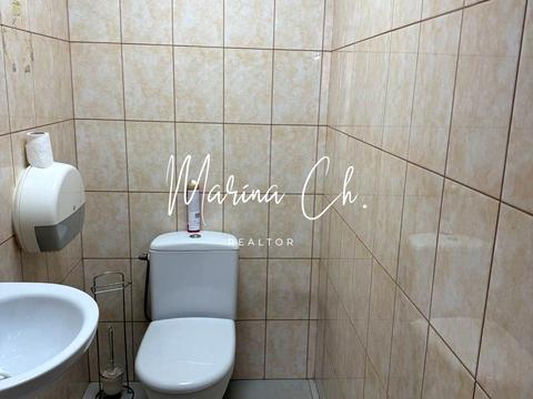 комерційна за адресою Короленка вул., 15