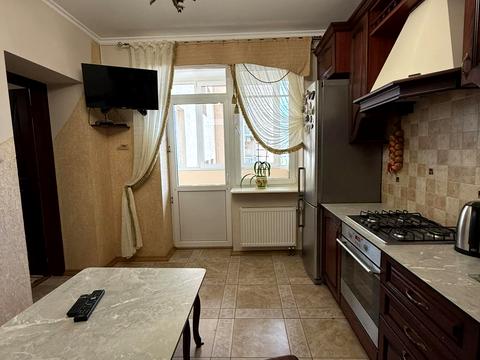 квартира за адресою Червоної Калини просп., 64