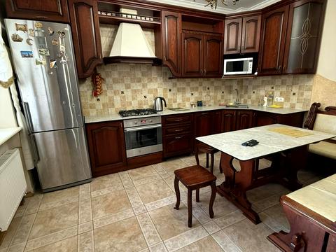 квартира за адресою Червоної Калини просп., 64