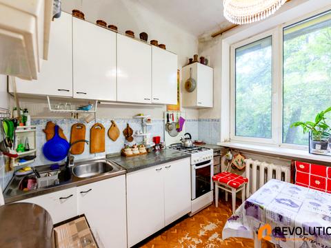 квартира за адресою Івана Світличного вул. (Петровського), 10