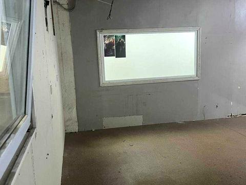 комерційна за адресою Ґарета Джонса вул. (Сім'ї Хохлових), 11