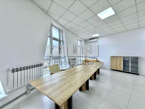 коммерческая по адресу Кловский спуск, 7