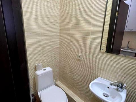 комерційна за адресою Жилянська вул., 118