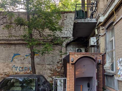 коммерческая по адресу Антоновича ул. (Горького), 59