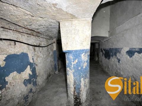 коммерческая по адресу Поповича ул., 8