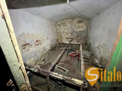коммерческая по адресу Поповича ул., 8
