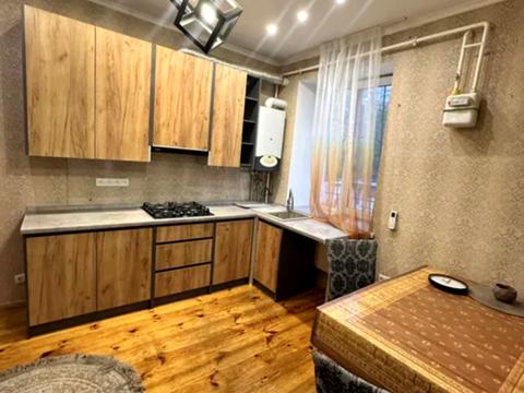 квартира за адресою Братів Горобців вул. (Дмитра Кедріна), 44-А