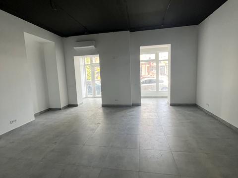 комерційна за адресою Пасічна вул., 8