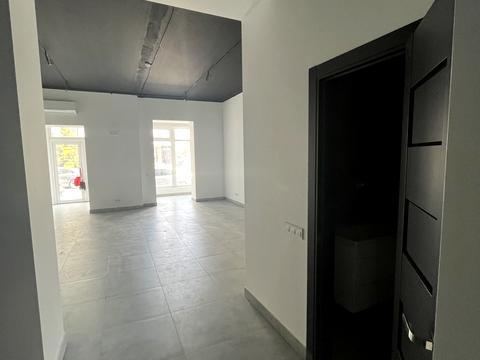комерційна за адресою Пасічна вул., 8