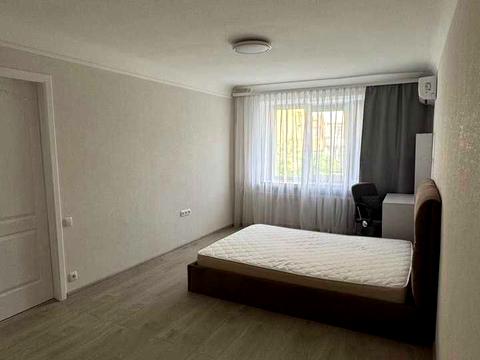 квартира за адресою Київ, Юрківська вул., 18