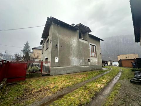 будинок за адресою Центральна