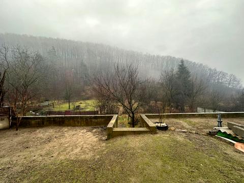 будинок за адресою Центральна