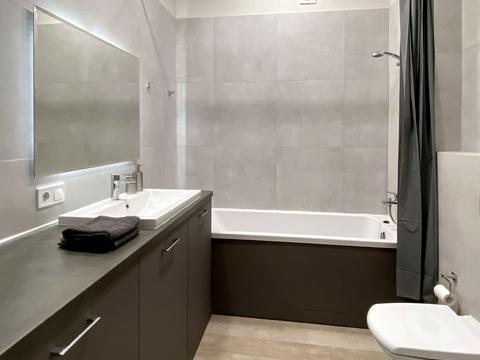 квартира за адресою Паризька вул., 16