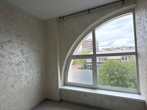 комерційна за адресою Подільська вул., 58