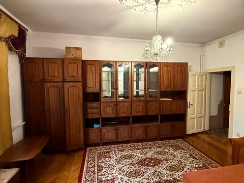квартира за адресою Пекарська вул., 15