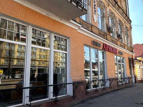 комерційна за адресою Верхній Вал вул., 30