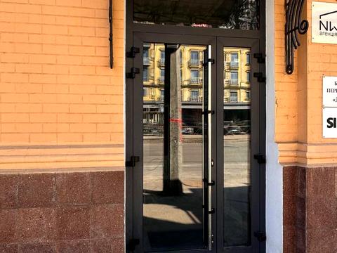 комерційна за адресою Верхній Вал вул., 30