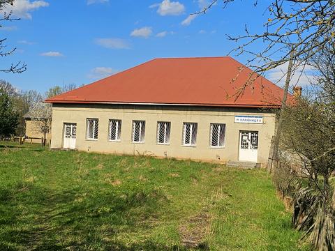 комерційна за адресою с. Брошнів, Івана Франка вул., 21