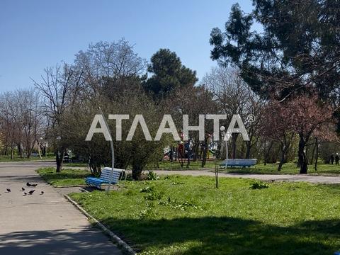 квартира за адресою Літературна вул., 10-Б
