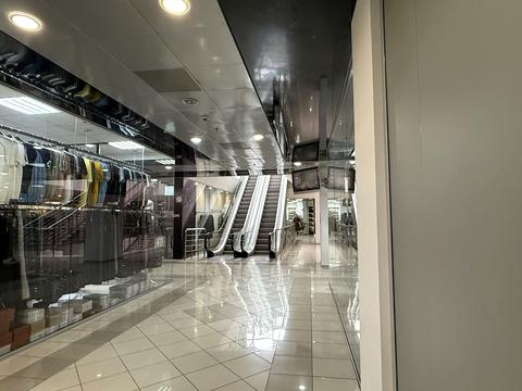 комерційна за адресою Велика Васильківська вул. (Червоноармійська), 72-А