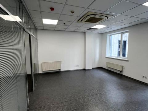 коммерческая по адресу Фізкультури ул., 28