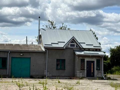 коммерческая по адресу Застав'я, 2