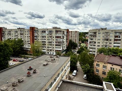 комерційна за адресою В'ячеслава Чорновола просп. (), 63