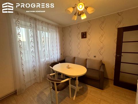 квартира за адресою Тролейбусна вул., 32