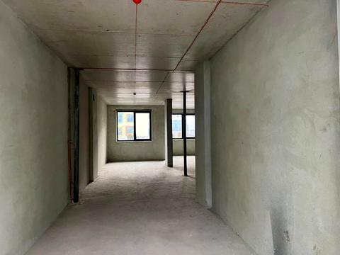 комерційна за адресою Угорська вул., 12