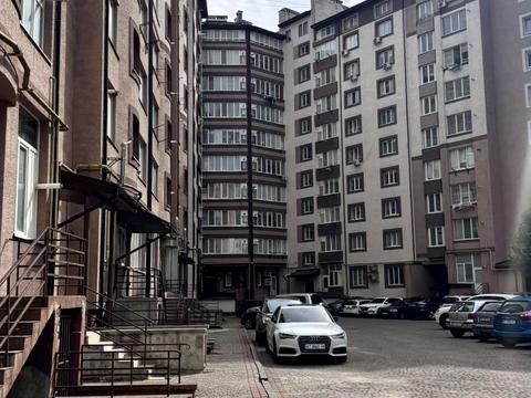 квартира по адресу Владимира Ивасюка ул., (Будинок)