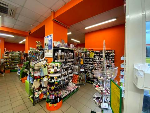 комерційна за адресою Русанівський бульв., 3