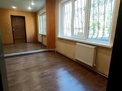 будинок за адресою Владислава Бувалкіна вул. (Бочарова Генерала), 4