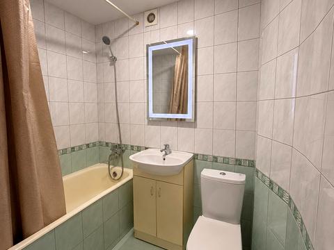 квартира за адресою Каденюка вул., 8