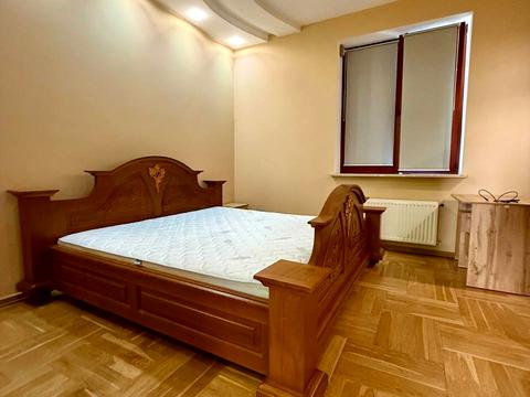 квартира за адресою Олекси Довбуша вул., 7