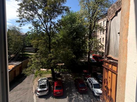 квартира за адресою Михайла Грушевського вул. (Карла Лібкнехта), 15