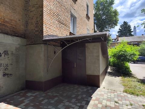 комерційна за адресою Вокзальна вул., 7