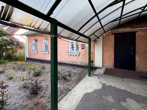 будинок за адресою Леоніда Каденюка вул., 21