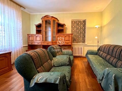 будинок за адресою Леоніда Каденюка вул., 21